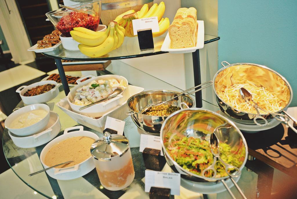 The Domain Bahrain Hotel And Spa - Adults Friendly 16 Years Plus Manama Extérieur photo A selection of Indian breakfast items